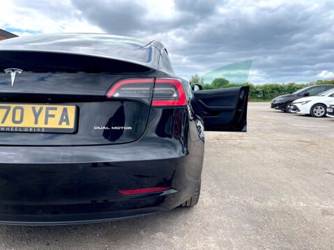 Tesla Model 3 Model 3 Long Range AWD 4WD 4dr High Spec 22