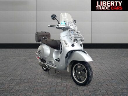 Piaggio Vespa GTS 300 SUPER ABS