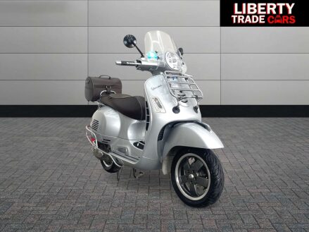Piaggio Vespa GTS 300 SUPER ABS