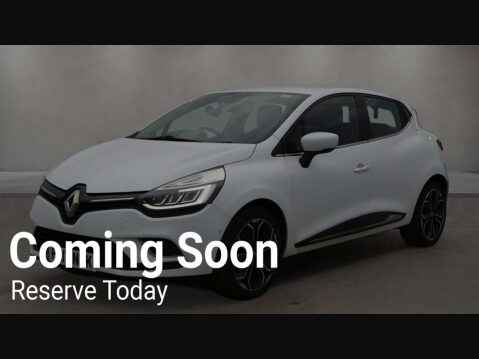 Renault Clio 1.2 Clio Signature Nav TCe Auto 5dr Automatic Hatchback 2