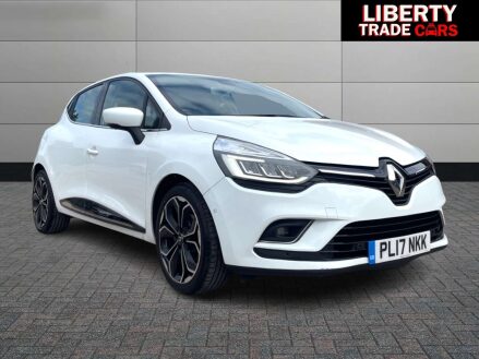 Renault Clio 1.2 Clio Signature Nav TCe Auto 5dr Automatic Hatchback