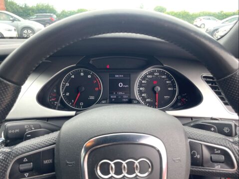 Audi A4 2.0 A4 Black Edition TFSI Quattro Auto 4WD 4dr 19