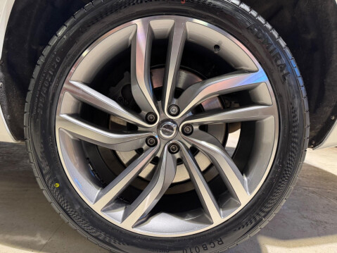 Volvo XC90 2.0 B6 MHEV Inscription Auto 4WD Euro 6 (s/s) 5dr 27