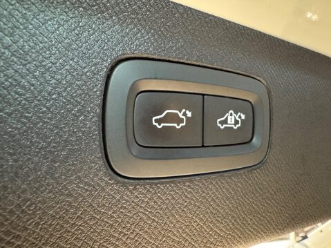 Volvo XC90 2.0 B6 MHEV Inscription Auto 4WD Euro 6 (s/s) 5dr 87