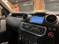 Land Rover Discovery 3.0 SD V6 HSE Auto 4WD Euro 6 (s/s) 5dr 47