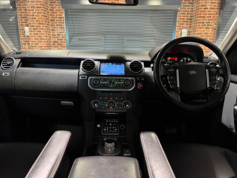 Land Rover Discovery 3.0 SD V6 HSE Auto 4WD Euro 6 (s/s) 5dr 48