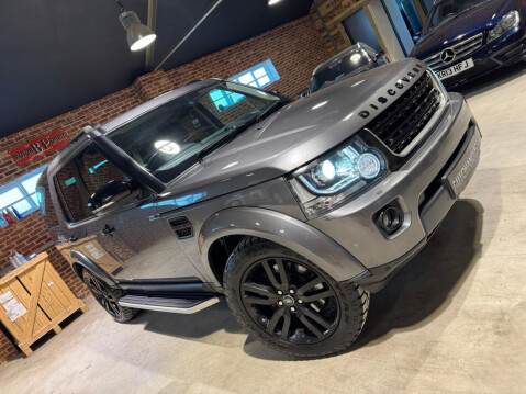 Land Rover Discovery 3.0 SD V6 HSE Auto 4WD Euro 6 (s/s) 5dr 13