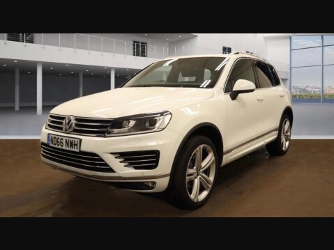 Volkswagen Touareg 3.0 TDI V6 BlueMotion Tech R-Line Plus Tiptronic 4WD Euro 6 (s/s) 5dr 1