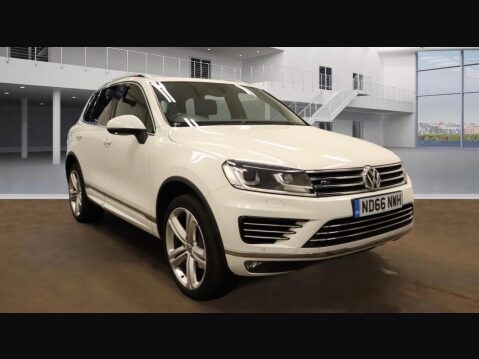 Volkswagen Touareg 3.0 TDI V6 BlueMotion Tech R-Line Plus Tiptronic 4WD Euro 6 (s/s) 5dr 2