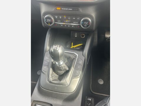 Ford Focus 1.5 EcoBlue Vignale Euro 6 (s/s) 5dr 24