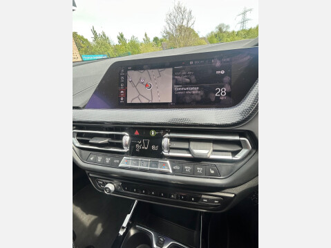 BMW 1 Series 2.0 120d Sport Auto xDrive Euro 6 (s/s) 5dr 26