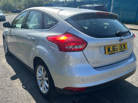 Ford Focus 1.0T EcoBoost Titanium Euro 6 (s/s) 5dr 6