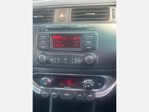 Kia Rio 1.4 CRDi EcoDynamics 3 Euro 5 (s/s) 3dr 23