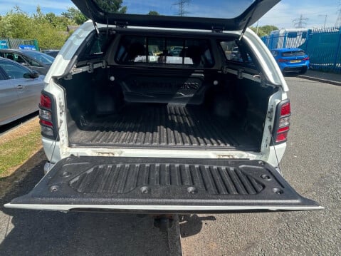 Mitsubishi L200 2.4 DI-D DC Warrior 4WD Euro 5 4dr 12