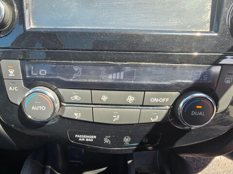 Nissan Qashqai 1.6 dCi Acenta Premium 2WD Euro 5 (s/s) 5dr 22