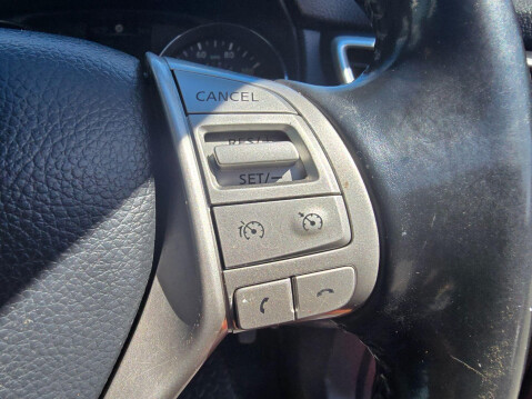 Nissan Qashqai 1.6 dCi Acenta Premium 2WD Euro 5 (s/s) 5dr 27