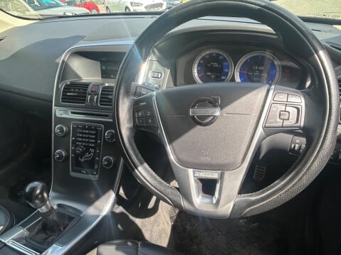 Volvo XC60 2.4 D3 R-Design AWD Euro 5 (s/s) 5dr 19