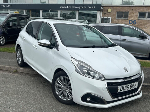 Peugeot 208 1.2 PureTech Allure Euro 6 5dr 17