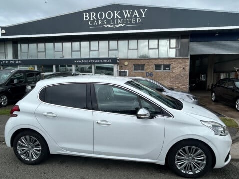 Peugeot 208 1.2 PureTech Allure Euro 6 5dr 2