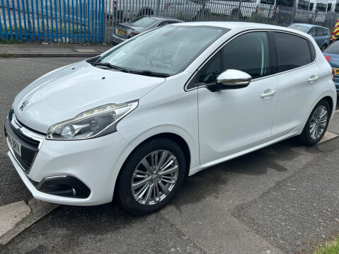 Peugeot 208 1.2 PureTech Allure Euro 6 5dr 23