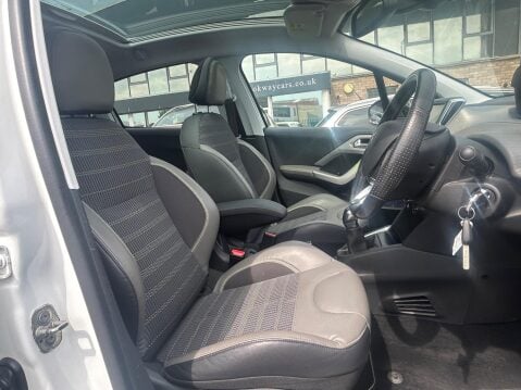 Peugeot 208 1.2 PureTech Allure Euro 6 5dr 19