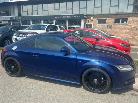 Audi TT 2.0 TDI Black Edition quattro Euro 5 3dr 8