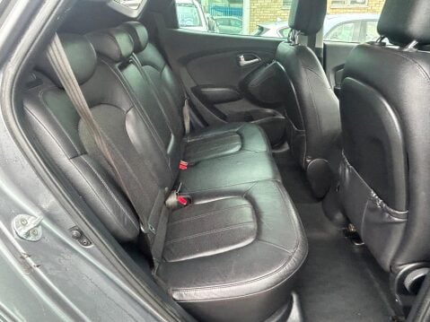 Hyundai ix35 1.7 CRDi Premium Euro 5 (s/s) 5dr 12