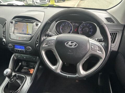 Hyundai ix35 1.7 CRDi Premium Euro 5 (s/s) 5dr 23