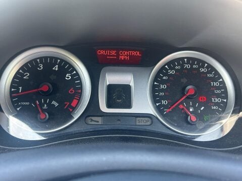 Renault Clio 1.2 Dynamique TomTom Euro 4 3dr 10