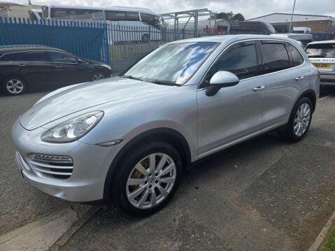 Porsche Cayenne 3.0 TD V6 Tiptronic 4WD Euro 5 (s/s) 5dr 8