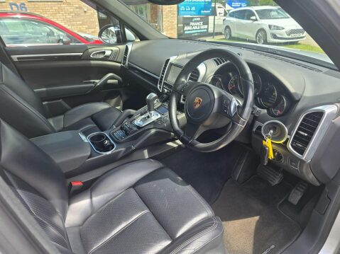 Porsche Cayenne 3.0 TD V6 Tiptronic 4WD Euro 5 (s/s) 5dr 10