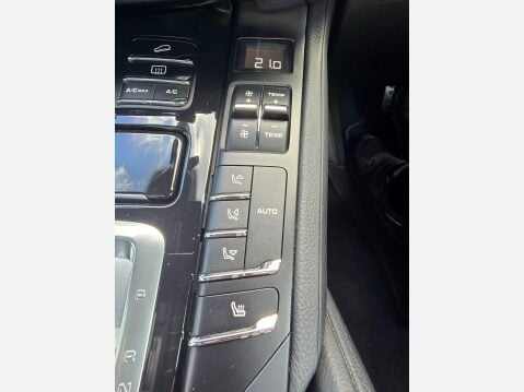 Porsche Cayenne 3.0 TD V6 Tiptronic 4WD Euro 5 (s/s) 5dr 26