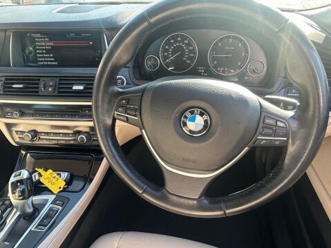 BMW 5 Series 2.0 520d Luxury Auto Euro 6 (s/s) 4dr 23