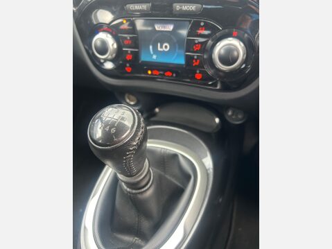 Nissan Juke 1.5 dCi Tekna Euro 6 (s/s) 5dr 23