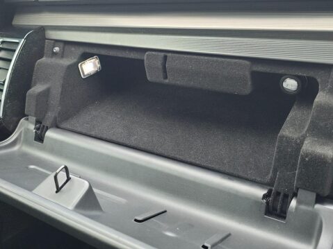 Land Rover Discovery 2.0 SD4 HSE Luxury Auto 4WD Euro 6 (s/s) 5dr 55