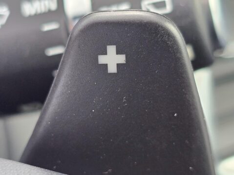 Land Rover Discovery 2.0 SD4 HSE Luxury Auto 4WD Euro 6 (s/s) 5dr 30