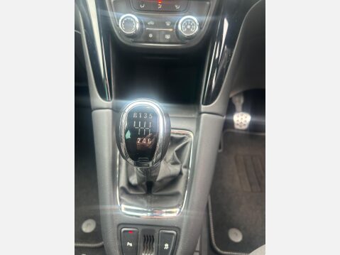 Vauxhall Zafira 1.4i Turbo SRi Euro 6 5dr 26