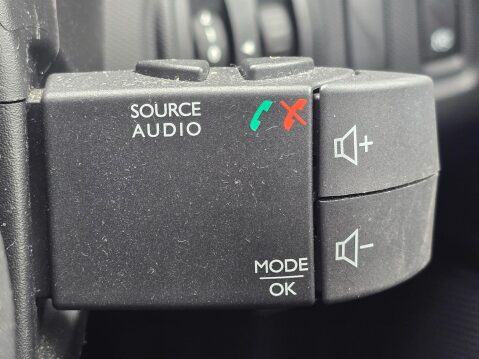 Renault Clio 1.5 dCi Dynamique MediaNav Euro 5 (s/s) 5dr 26