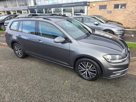 Volkswagen Golf 2.0 TDI SE Nav Euro 6 (s/s) 5dr 5