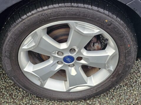 Ford Kuga 2.0 TDCi Zetec 2WD Euro 5 5dr 38