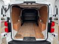 Vauxhall Vivaro 2.0 Vivaro 3100 Sportive S/S Auto 29