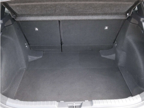 Toyota Corolla 1.8 Corolla Icon Tech VVTi HEV CVT 5dr 31