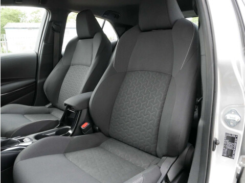 Toyota Corolla 1.8 Corolla Icon Tech VVTi HEV CVT 5dr 18