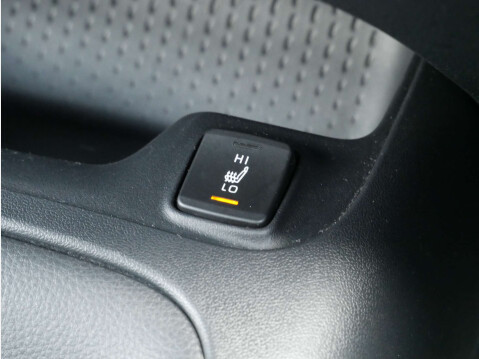 Toyota Corolla 1.8 Corolla Icon Tech VVTi HEV CVT 5dr 32