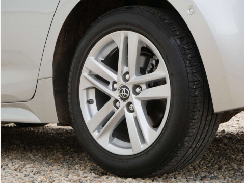 Toyota Corolla 1.8 Corolla Icon Tech VVTi HEV CVT 5dr 35