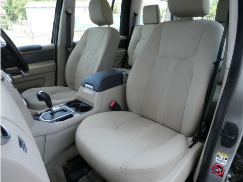 Land Rover Discovery 3.0 Discovery GS TDV6 Auto 4WD 5dr 32