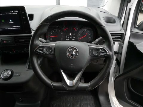 Vauxhall Combo 1.5 Combo 2000 Edition S/S Auto 10