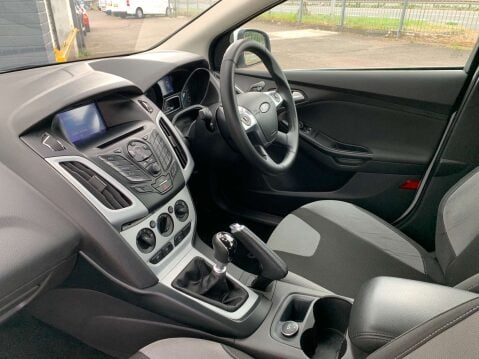 Ford Focus 1.6 Focus Zetec Navigator TDCi 5dr 3