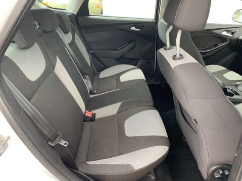 Ford Focus 1.6 Focus Zetec Navigator TDCi 5dr 8