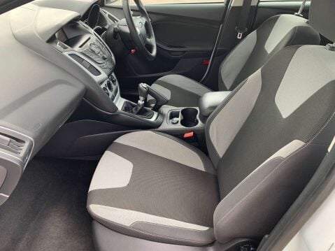 Ford Focus 1.6 Focus Zetec Navigator TDCi 5dr 17